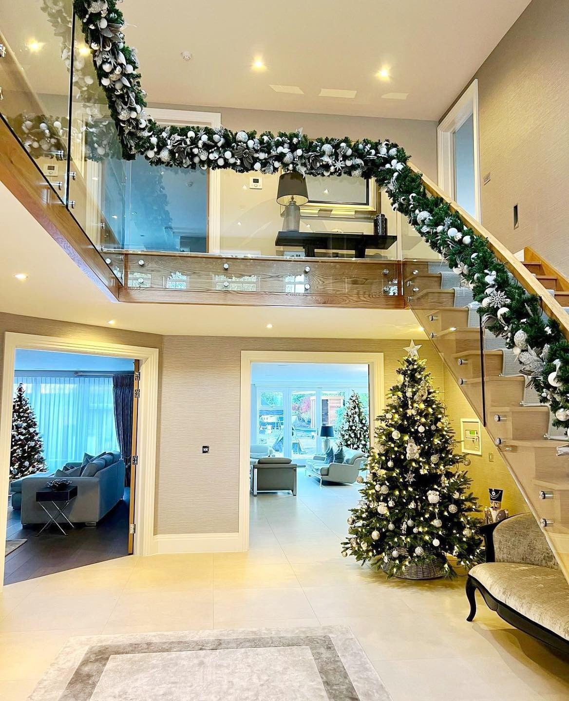Bespoke Garland - £40 per foot